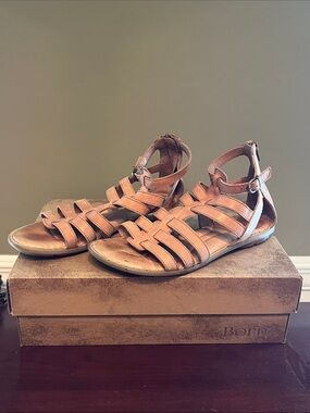 Born Tan Leather Strappy Ankle Buckle gladiator Sandals